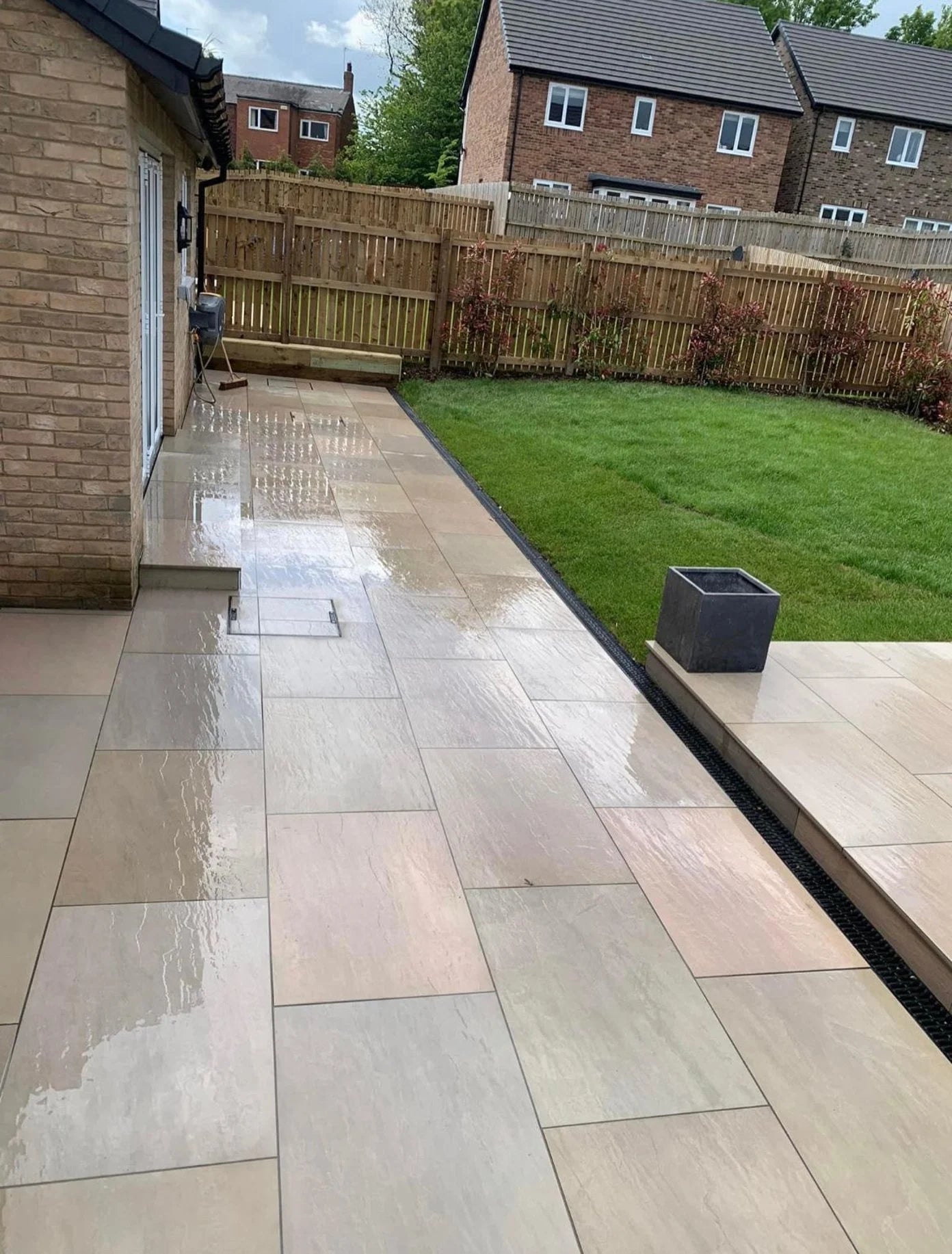 Raj Green Outdoor Porcelain 600x900x20mm (£23/m2)