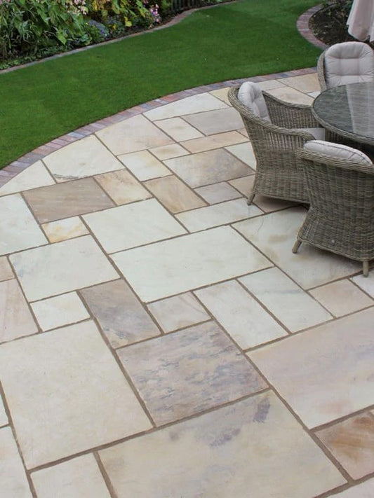 Fossil Mint Indian Sandstone Paving Slabs – Patio Pack – 22mm Calibrated